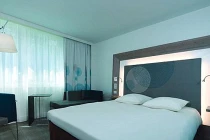 Chiêm ngưỡng khách sạn siêu sang Snowden đang ẩn náu 