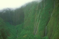 Chiêm ngưỡng vẻ đẹp kỳ vĩ của “núi khóc” ở Hawaii 