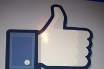 Bộ Ngoại giao Mỹ chi tiền tỷ để “câu like” trên Facebook