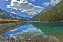 Ngoạn mục hồ sạch nhất thế giới ở New Zealand