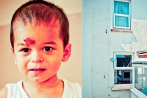 Bé ngã nhào từ tầng 2 xuống đất... vẫn lành lặn!