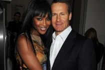 Bồ tỷ phú tố Naomi Campbell độc ác