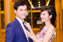 MC Thùy Linh và Danh Tùng quấn quýt trong hậu trường