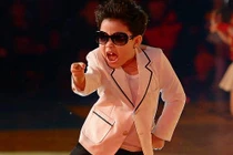 “Tiểu Psy” bị lăng mạ vì mẹ là người Việt