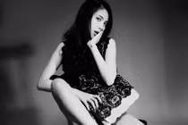 Thủy Tiên siêu gợi cảm với loạt ảnh đen trắng