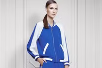 9 tip phối đồ cho cô nàng mê xanh coban