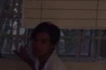 Cha ở xa về chở con đi chơi bị xe cán chết