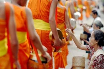 Bố thí thế nào cho đúng?