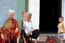 Điệp khúc mất điện mùa nóng, chiêu tăng giá của EVN?