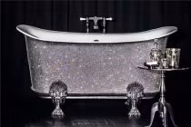 Đại gia chơi trội... “làm đỏm” với vật phẩm siêu xa xỉ