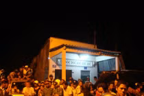 Đưa thi thể nạn nhân đến nhà hung thủ... tẩm liệm