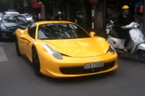 Xế cưng một thời của Cường đô la dạo phố Hà Nội