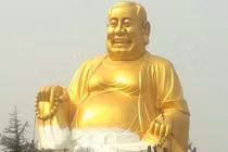 Xôn xao tượng Phật Di Lặc có tóc