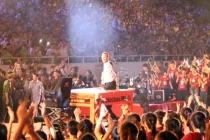 Tôn Hoa Sen được - mất gì ở “thương vụ” Nick Vujicic?