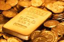 Vàng dưới 38 triệu đồng/lượng... vẫn không nên “ôm“