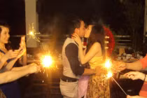 “Rộ” dịch vụ độc lạ, gây sốt dịp 8/3