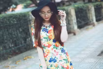 Những set đồ trẻ trung với họa tiết hoa mùa hè