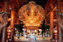 Dân văn phòng háo hức đi lễ chùa trên mạng ảo