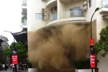 Cháy nhà hàng trong khu chung cư Golden Westlake