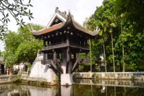 Toàn cảnh xuống cấp nghiêm trọng của Chùa Một Cột