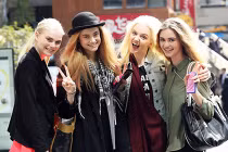 Thời trang quái chiêu bên lề Tokyo Fashion week