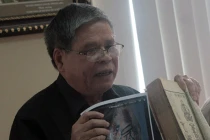 Hòn đá lạ Đền Hùng độc hại về tâm linh