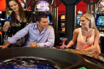 Nên công khai cho người Việt vào chơi casino