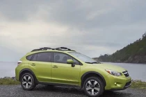 Subaru ra mắt mẫu xe hybrid đầu tiên