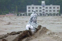 Ít nhất 5.000 người chết bởi lũ lụt ở Ấn Độ