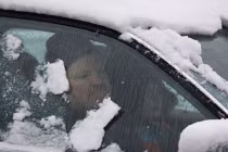 Vương quốc Anh chìm trong bão tuyết