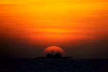 Biển Đông: Trung Quốc “gắp lửa bỏ tay người“