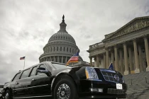 Xe hộ tống Tổng thống Obama gặp tai nạn ở Miami