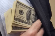 Nước Nga chống tham nhũng như thế nào?