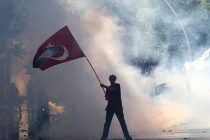 Cận cảnh làn sóng biểu tình phản đối rộng khắp Thổ Nhĩ Kỳ