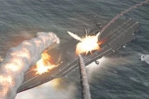 Trung Quốc đánh chìm tàu sân bay Mỹ trên… sa mạc 