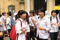 Ngày thi thứ 2: Đề thi vừa sức, nhưng vẫn lùm xùm