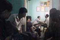 Chữa bệnh bằng “thần chú” và nước lã?