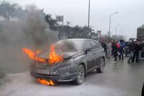 Xuất hiện thiết bị giúp ô tô tự thoát khỏi “giặc lửa”