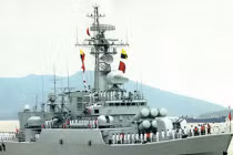 Vũ khí Trung Quốc ngày càng hút khách