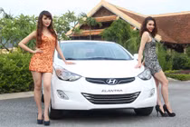 “Soi” từng chi tiết Elantra thế hệ 5 giá 700 triệu đồng