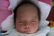 Xót xa cháu bé 4 tháng tuổi bị bỏ rơi 2 lần