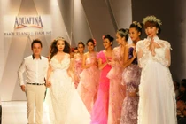 Dương Yến Ngọc bất ngờ trở lại sàn diễn