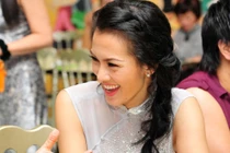 Anh Thư: Bí quyết làm đẹp là ngải cứu, vừng đen