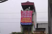 Độc chiêu khủng bố con nợ “có 1 không 2“