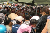 Vụ mang quan tài diễu phố: Nạn nhân bị đánh chết vì chê hung thủ già