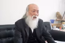 PGS Văn Như Cương: 'Tôi từng đuổi HS nói bậy trên Facebook'