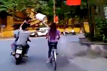 Ba “quái xế khủng bố” thiếu nữ