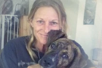 Mất tứ chi vì ... chó cắn