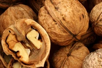 9 loại thực phẩm giúp chị em bảo vệ “núi đôi” 