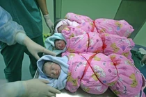 Cận cảnh một ca sinh 3 kỳ diệu